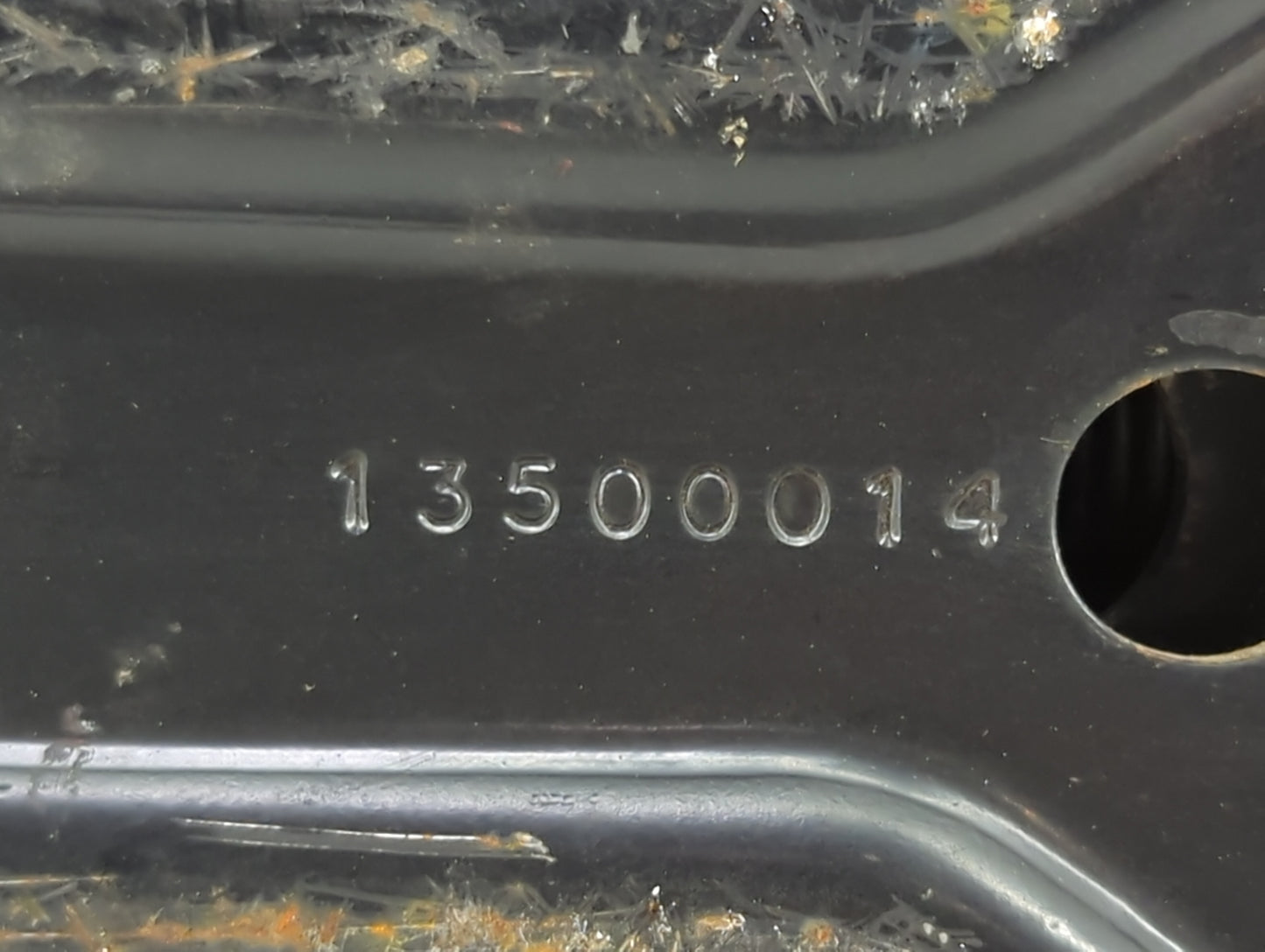 2009 Saturn Vue Spare Scissor Car Jack 1085723 - Oemusedautoparts1.com