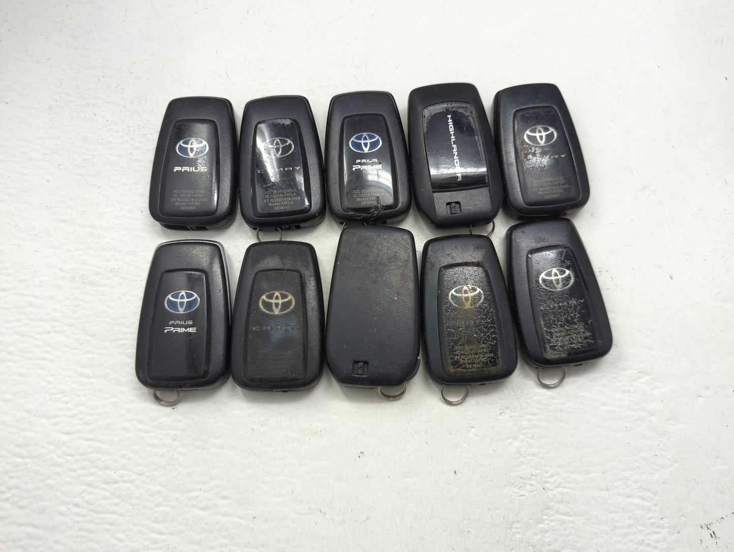 Lot of 10 Toyota Keyless Entry Remote Fob MIXED FCC IDS MIXED PART - Oemusedautoparts1.com