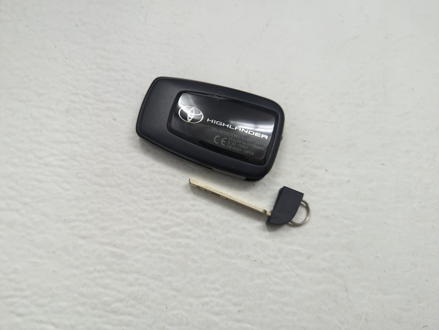 Toyota Keyless Entry Remote Fob IL: 55-10862 231451-3450 2 buttons - Oemusedautoparts1.com