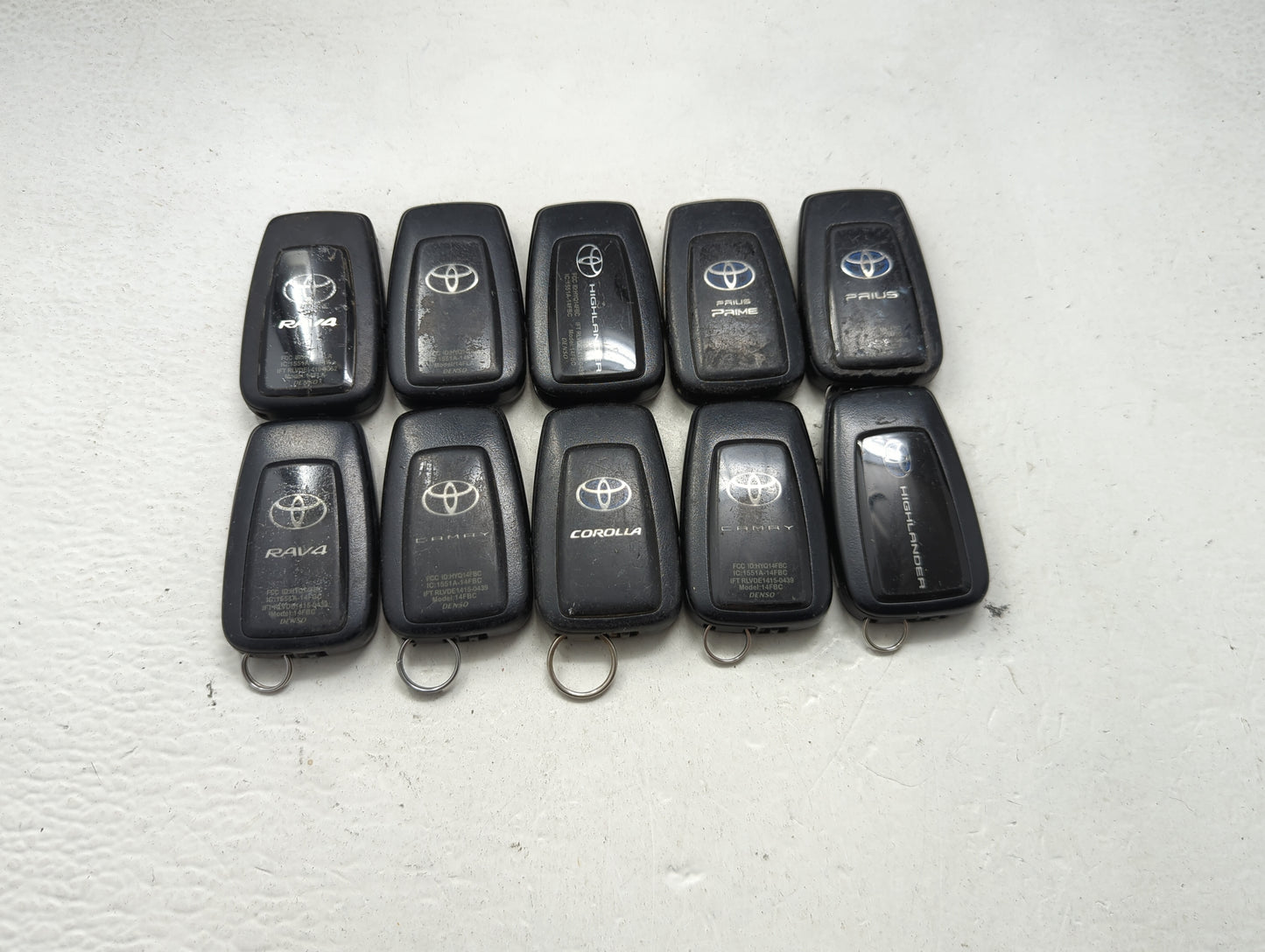 Lot of 10 Toyota Keyless Entry Remote Fob MIXED FCC IDS MIXED PART 1471601 - Oemusedautoparts1.com