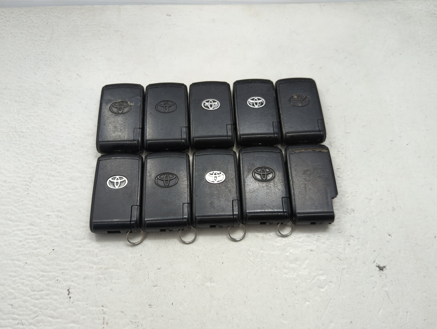 Lot of 10 Toyota Keyless Entry Remote Fob MIXED FCC IDS MIXED PART 1473587 - Oemusedautoparts1.com