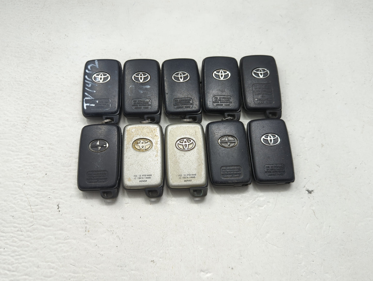 Lot of 10 Toyota Keyless Entry Remote Fob MIXED FCC IDS MIXED PART 1473599 - Oemusedautoparts1.com