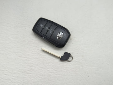 Toyota Highlander Keyless Entry Remote Fob IL: 55-14833 G Board 231451-3041