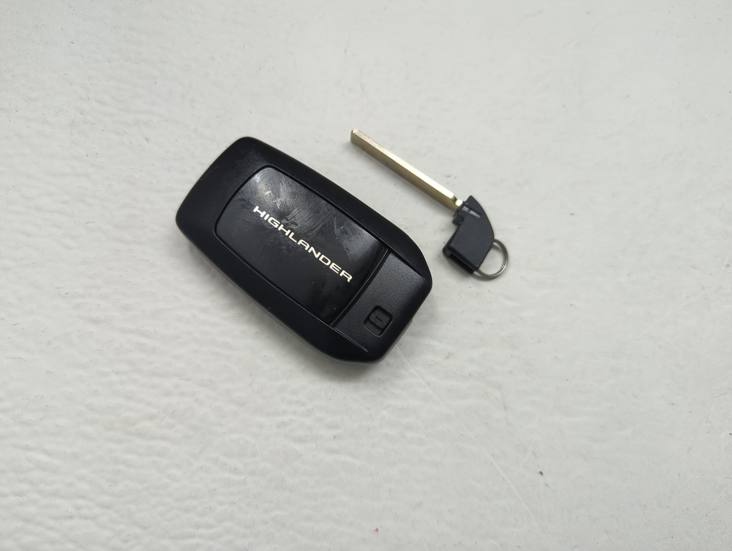 Toyota Highlander Keyless Entry Remote Fob IL: 55-14833 G Board 231451-3041 - Oemusedautoparts1.com