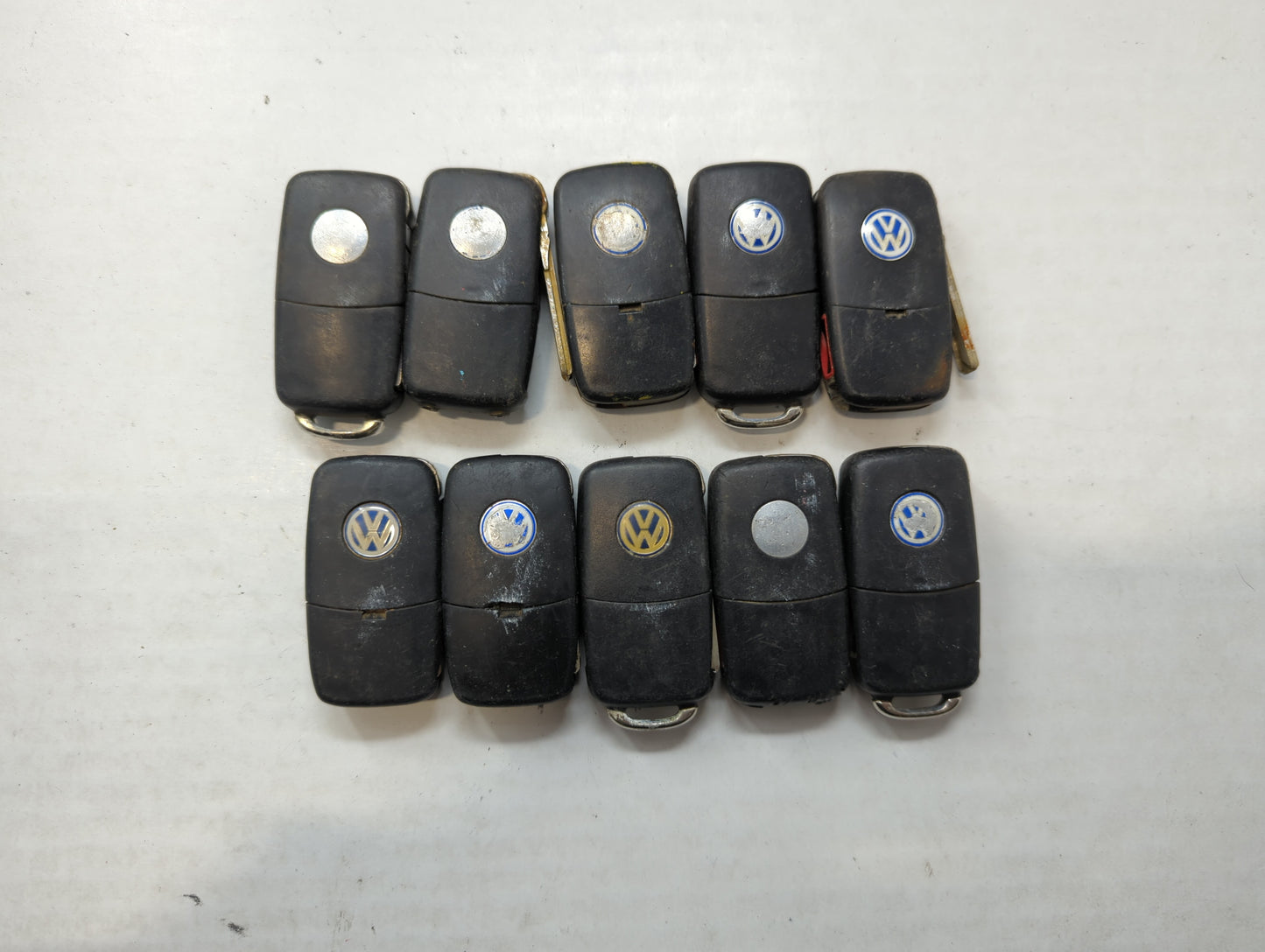 Lot of 10 Volkswagen Keyless Entry Remote Fob MIXED FCC IDS MIXED PART - Oemusedautoparts1.com