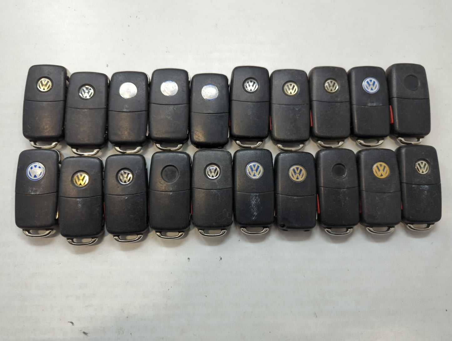 Lot of 20 Volkswagen Keyless Entry Remote Fob NBG8137T | NBG735868T - Oemusedautoparts1.com