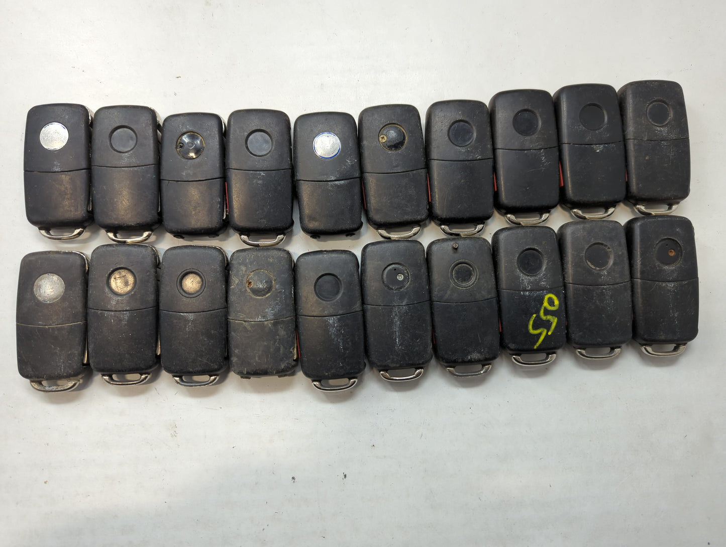 Lot of 20 Volkswagen Keyless Entry Remote Fob NBG8137T | NBG735868T - Oemusedautoparts1.com
