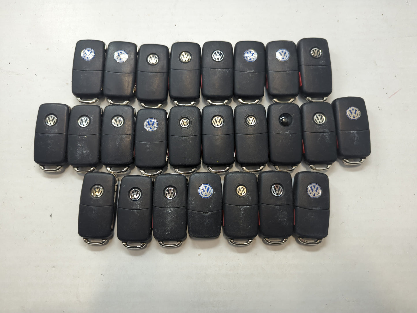 Lot of 25 Volkswagen Keyless Entry Remote Fob MIXED FCC IDS MIXED PART - Oemusedautoparts1.com