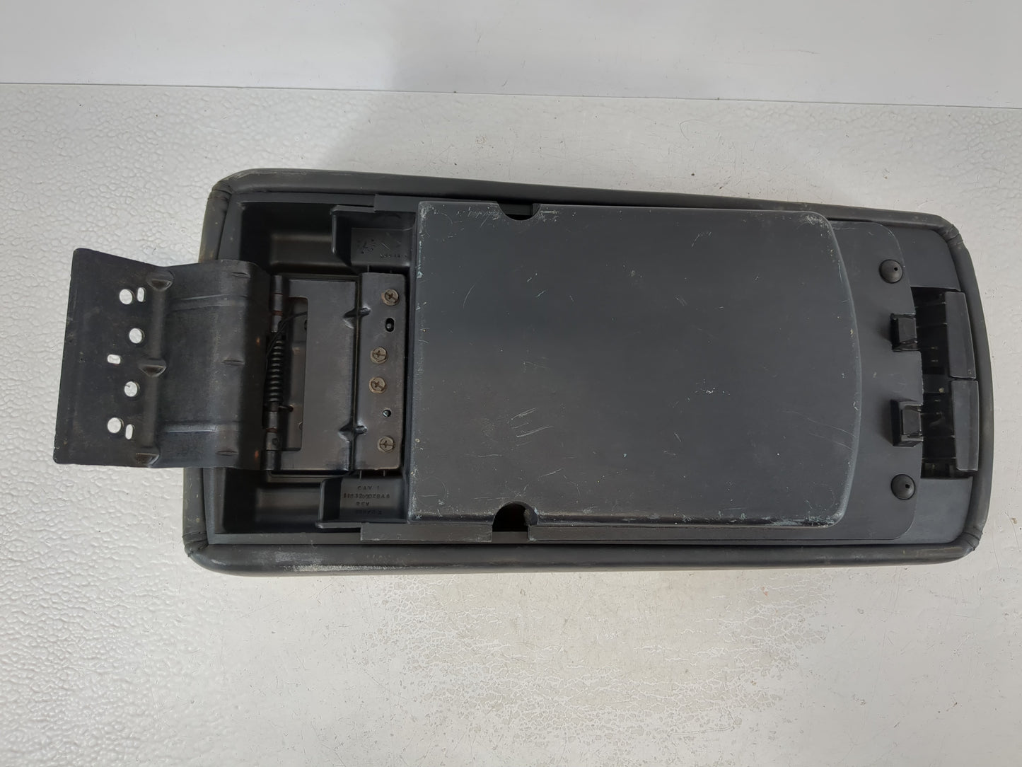 2008 Chrysler 300 Center Console Armrest Cover Lid Fits OEM Used Auto Parts