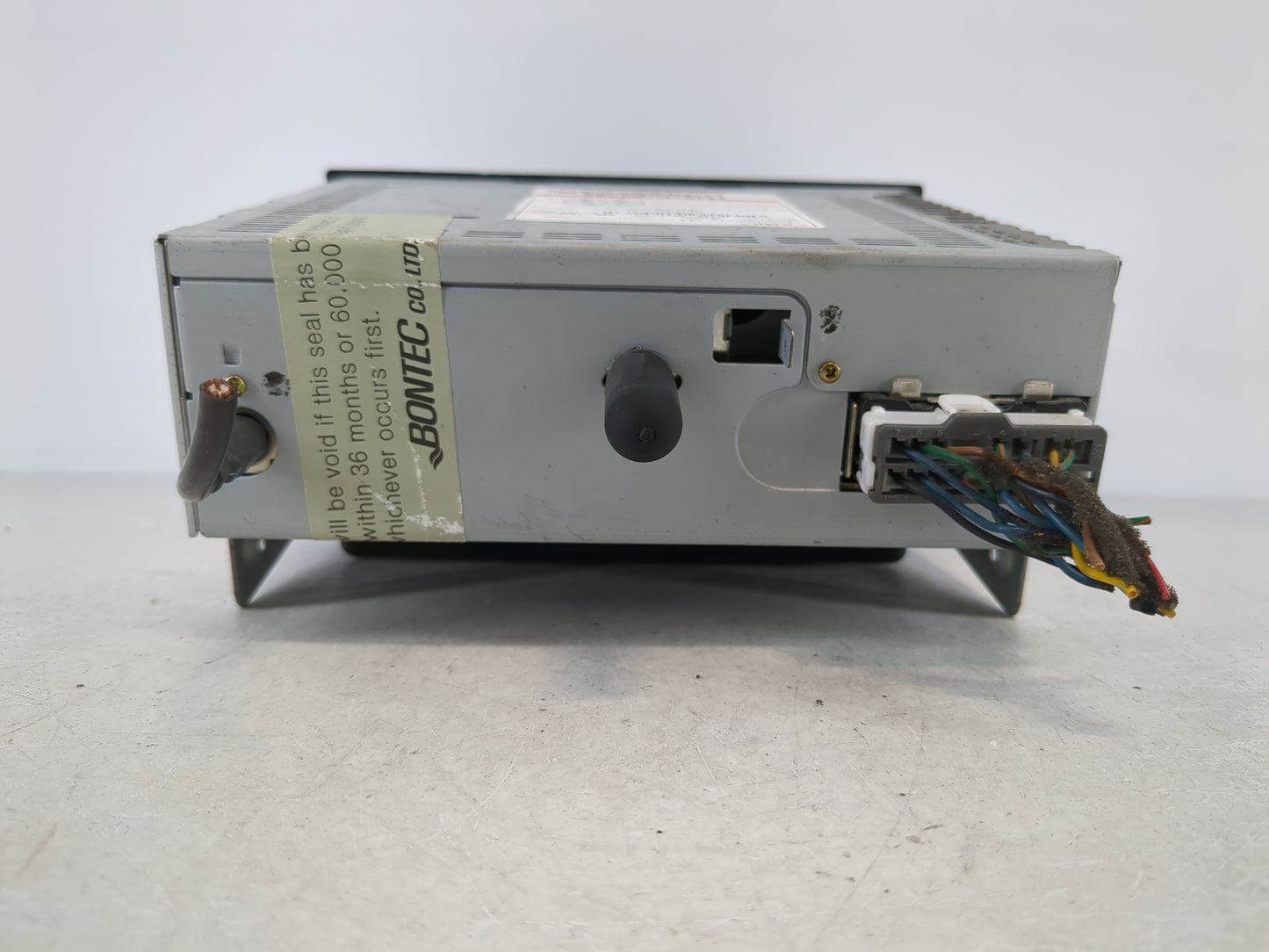 2006 Kia Sorento Radio AM FM Cd Player Receiver Replacement P/N:96140-3E201 Fits OEM Used Auto Parts - Oemusedautoparts1.com