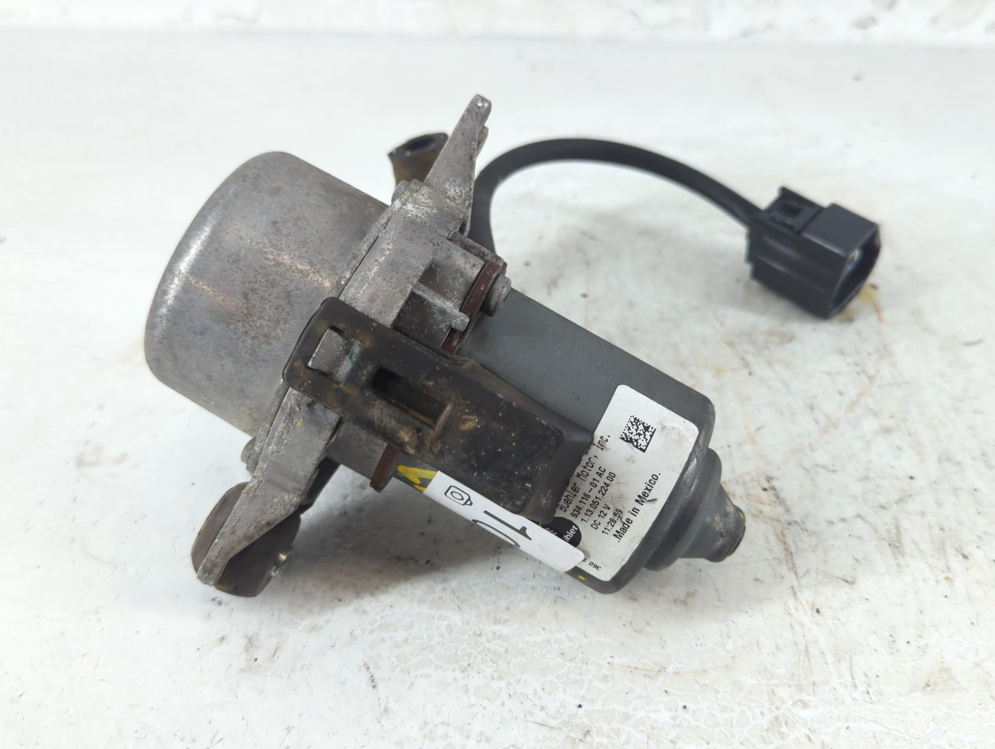 2012-2016 Chevrolet Impala Central Vaccum Lock Pump - Oemusedautoparts1.com
