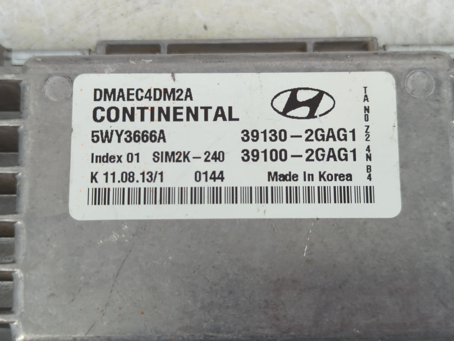 2014 Hyundai Santa Fe PCM Engine Control Computer ECU ECM PCU OEM P/N:39100-2GAG1 39130-2GAG1 Fits OEM Used Auto Parts - Oemusedautoparts1.com
