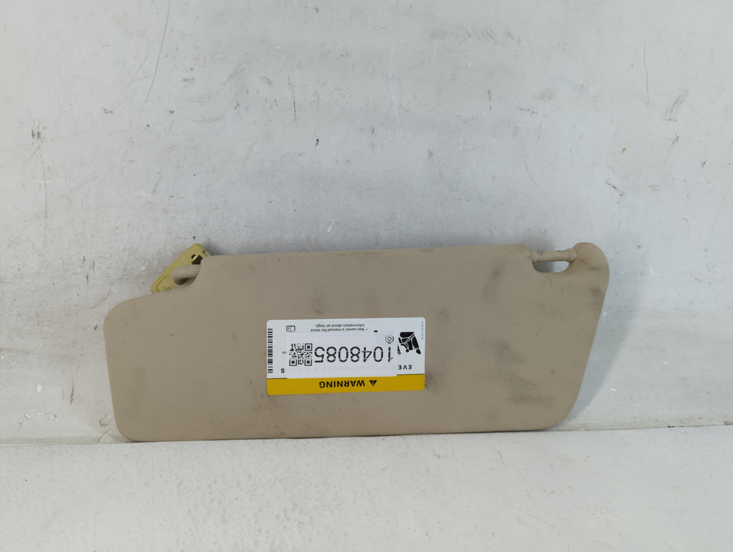 2010 Mercedes-Benz C300 Sun Visor Shade Replacement Passenger Right Mirror Fits OEM Used Auto Parts - Oemusedautoparts1.com