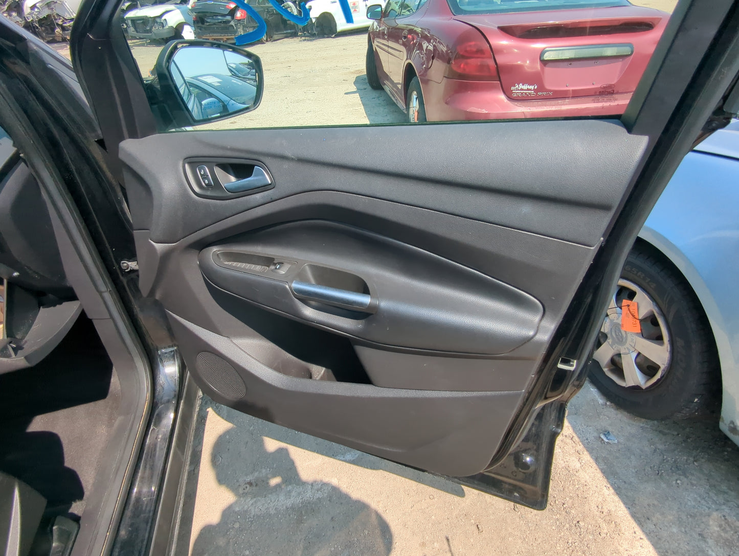 2018 Ford Escape Front Right Passenger Interior Door Panel Trim