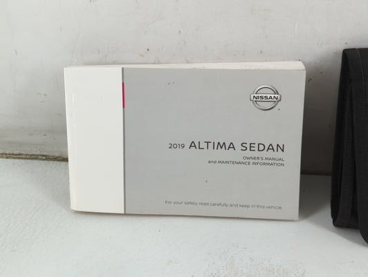 2019 Nissan Altima Owners Manual Book Guide P/N:OM19EA 0L34U1 OEM Used Auto Parts