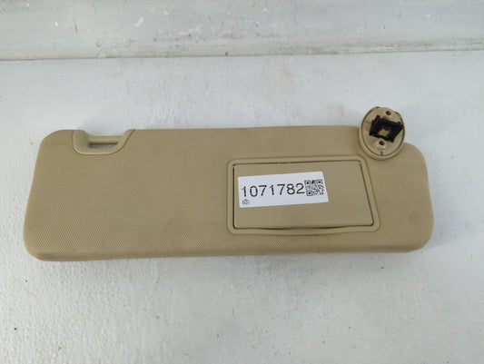 2014-2019 Toyota Highlander Sun Visor Shade Replacement Passenger Right Mirror Fits Fits 2014 2015 2016 2017 2018 2019 OEM Used Auto Parts