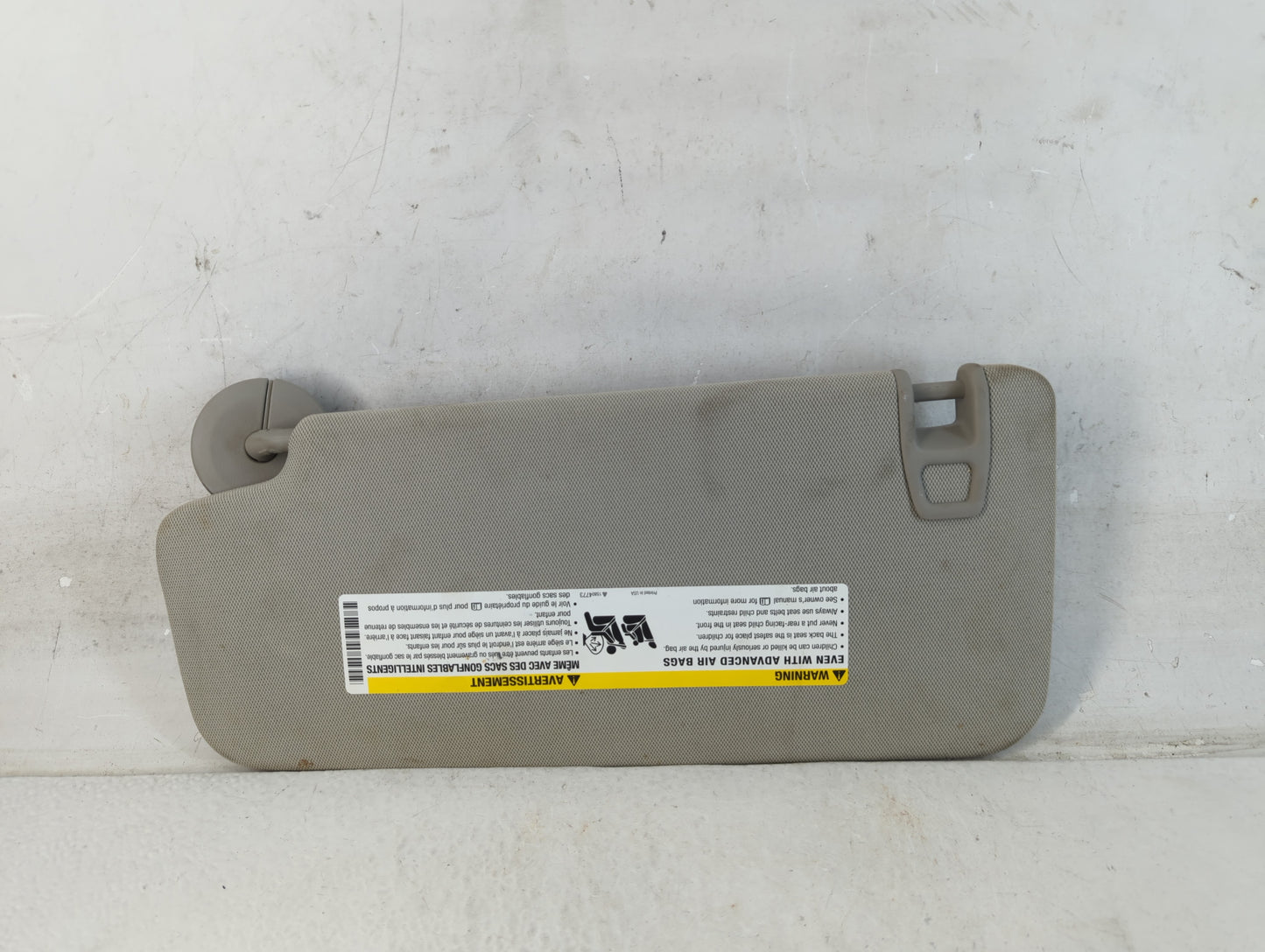 2010-2017 Chevrolet Equinox Sun Visor Shade Replacement Passenger Right Mirror Fits Fits 2010 2011 2012 2013 2014 2015 2016 2017 OEM Used Auto Parts