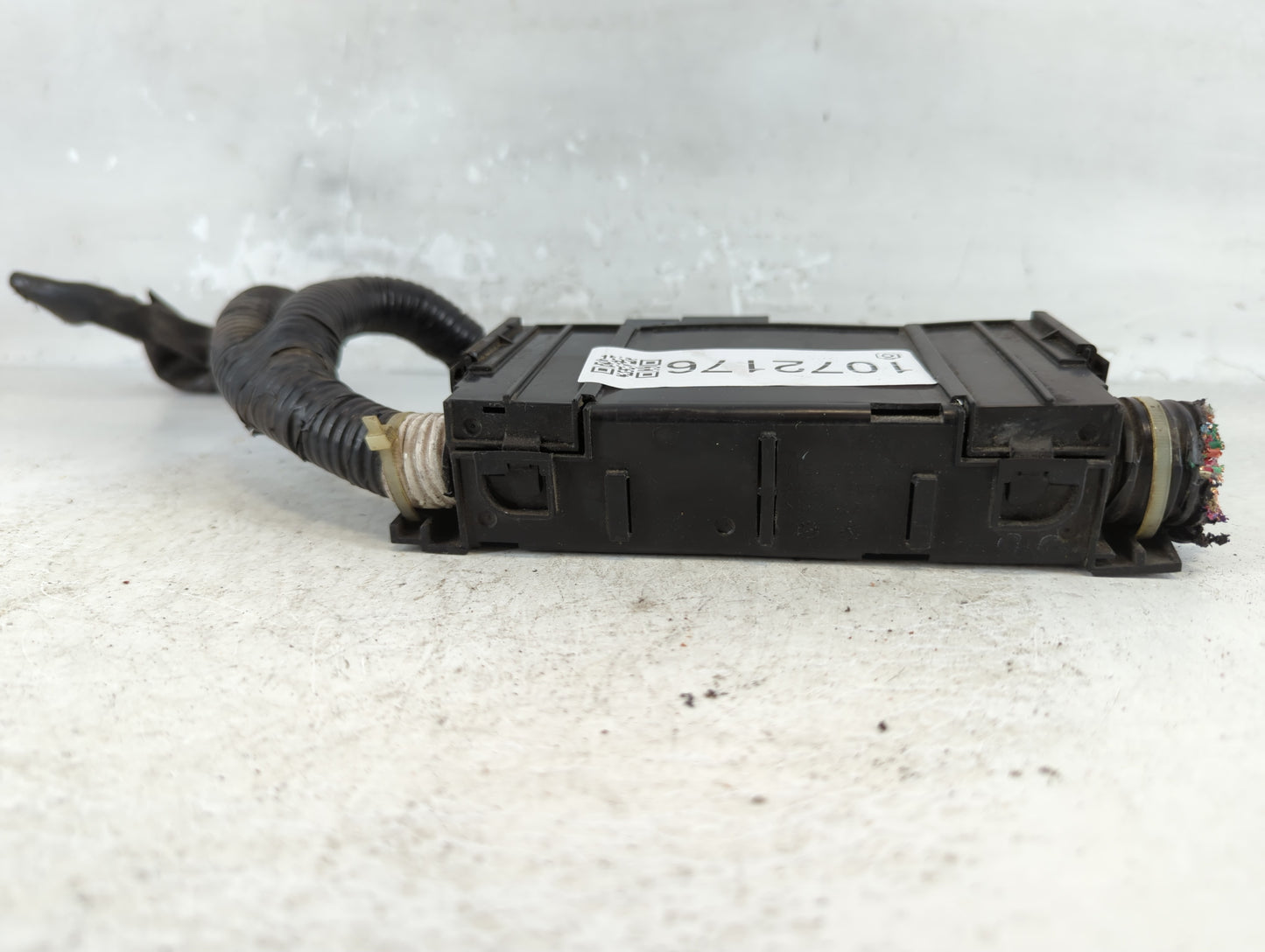 2013-2019 Nissan Sentra Fusebox Fuse Box Panel Relay Module P/N:24382 EW70B Fits Fits 2013 2014 2015 2016 2017 2018 2019 OEM Used Auto Parts - Oemusedautoparts1.com