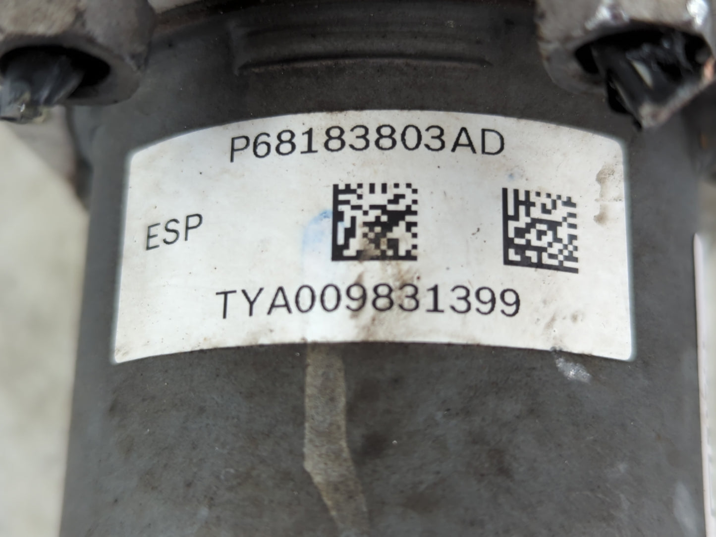 2018 Dodge Caravan ABS Pump Control Module Replacement P/N:P68183803AD Fits Fits 2015 2016 2017 2019 2020 OEM Used Auto Parts