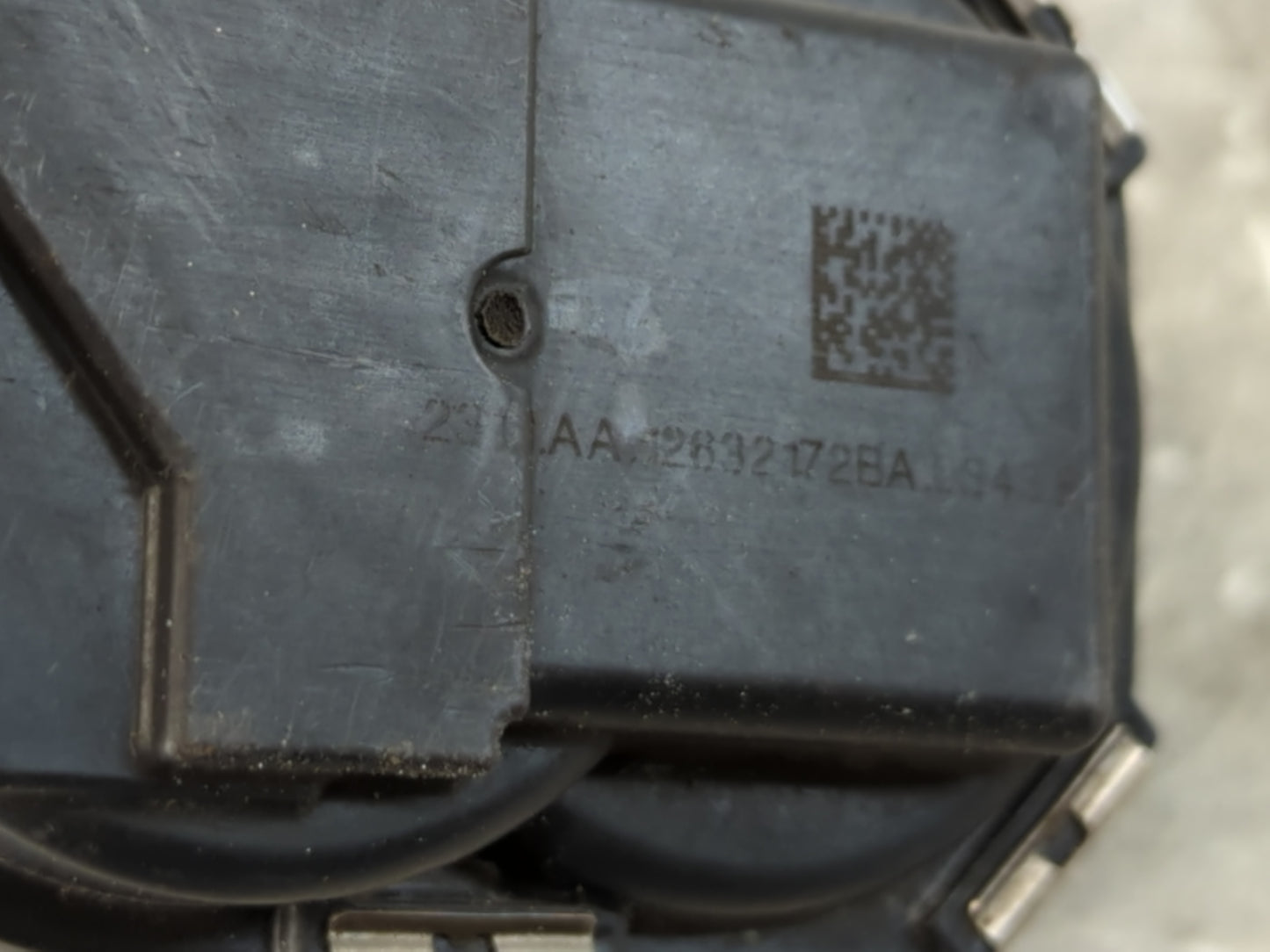 2012-2020 Chevrolet Impala Throttle Body P/N:12632172BA Fits Fits 2012 2013 2014 2015 2016 2017 2018 2019 2020 2021 2022 OEM Used Auto Parts - Oemusedautoparts1.com