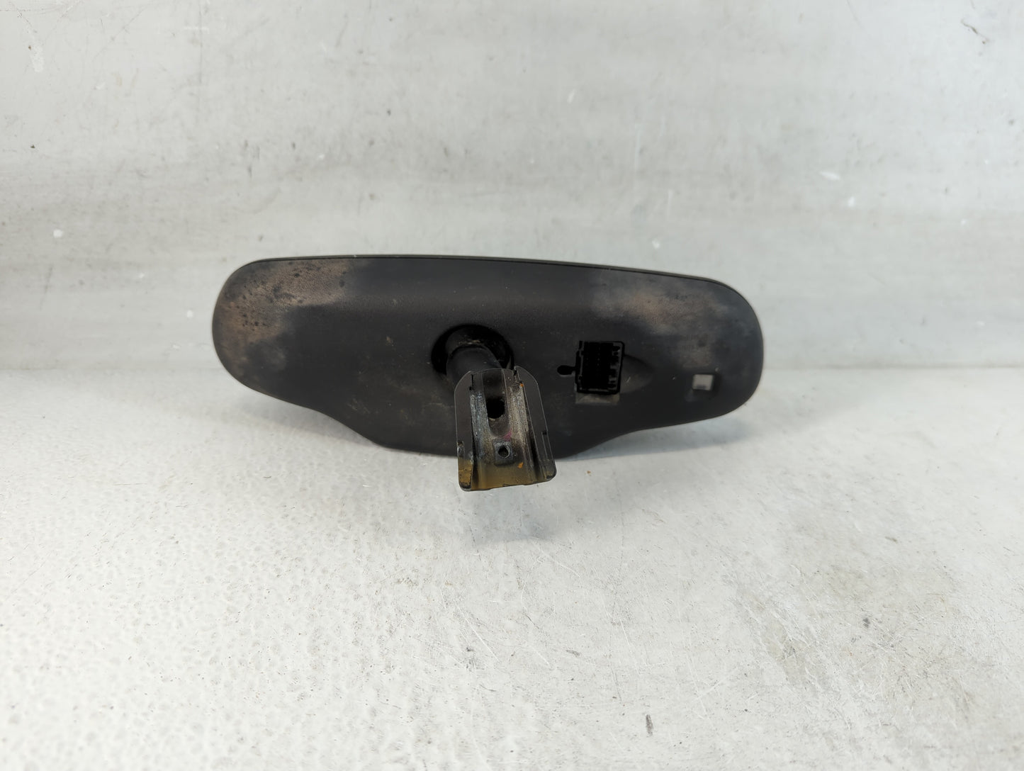 2008 Saturn Vue Interior Rear View Mirror Replacement OEM P/N:E11025899 Fits OEM Used Auto Parts