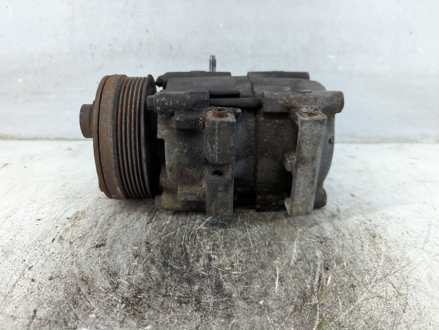 1997-2006 Ford F-150 Air Conditioning A/c Ac Compressor Oem