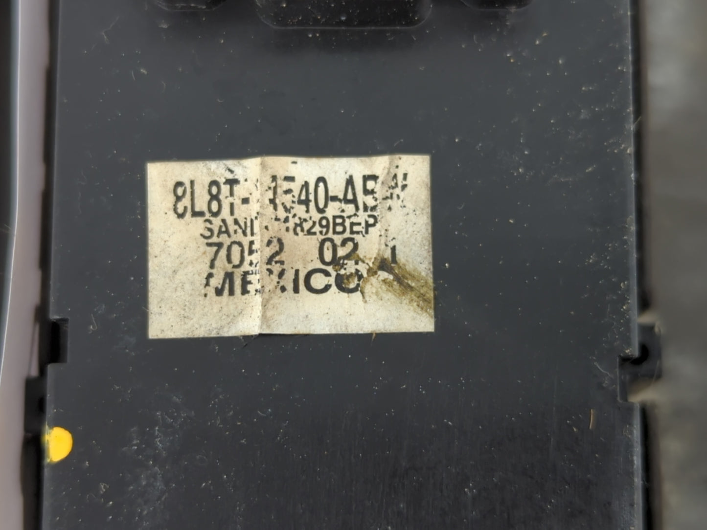 2008-2012 Ford Escape Master Power Window Switch Replacement Driver Side Left P/N:8L8T-14540-AB Fits Fits 2008 2009 2010 2011 2012 OEM Used Auto Parts