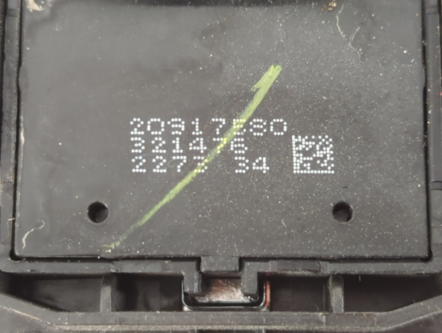 2013 Chevrolet Malibu Master Power Window Switch Replacement Driver Side Left P/N:20917580 Fits Fits 2011 2012 OEM Used Auto Parts - Oemusedautoparts1.com