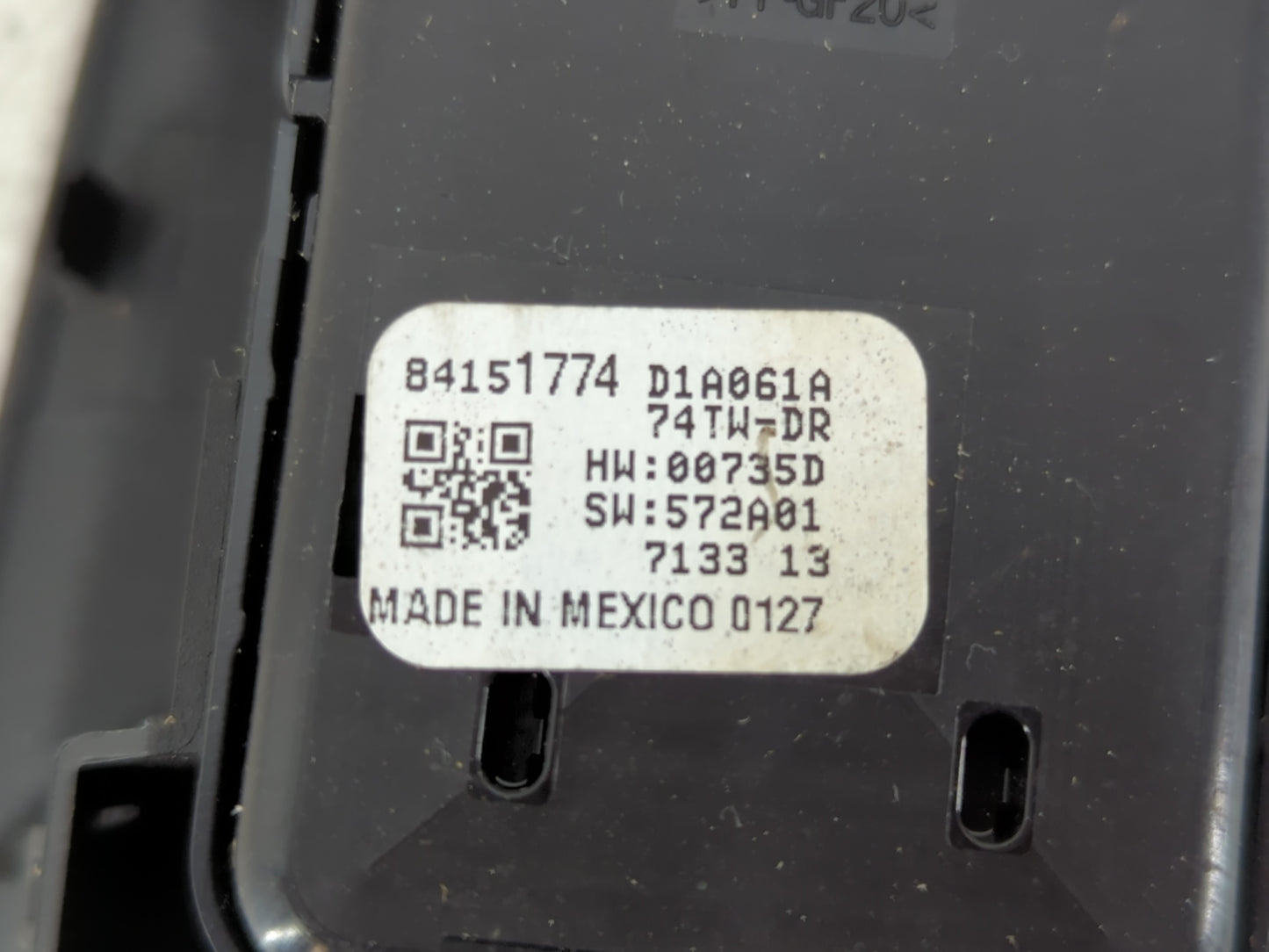 2018 Chevrolet Traverse Master Power Window Switch Replacement Driver Side Left P/N:84151774 Fits Fits 2017 2019 2020 OEM Used Auto Parts - Oemusedautoparts1.com