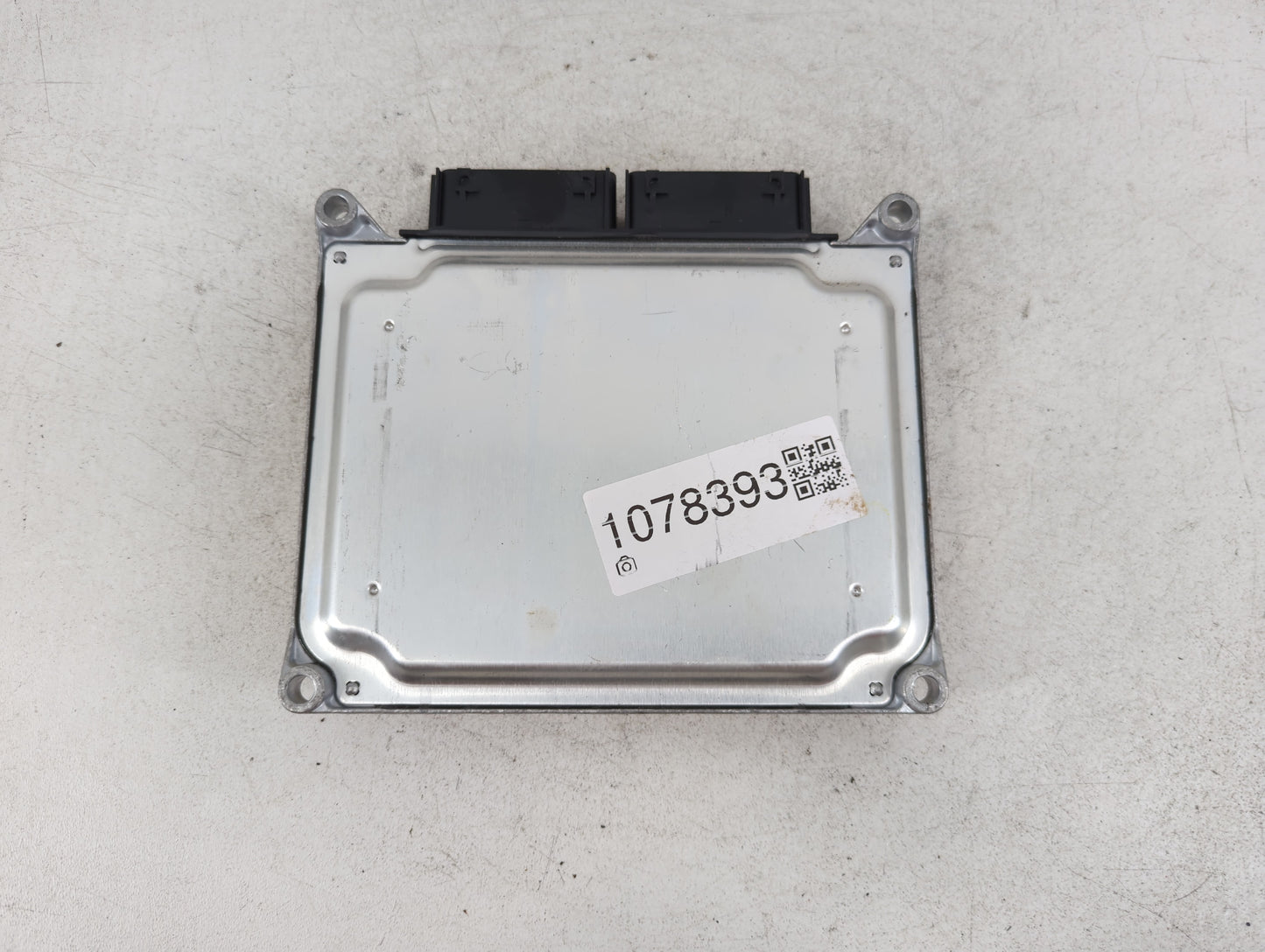 2021-2022 Jeep Grand Cherokee PCM Engine Control Computer ECU ECM PCU OEM P/N:68437018AJ Fits Fits 2021 2022 OEM Used Auto Parts - Oemusedautoparts1.com