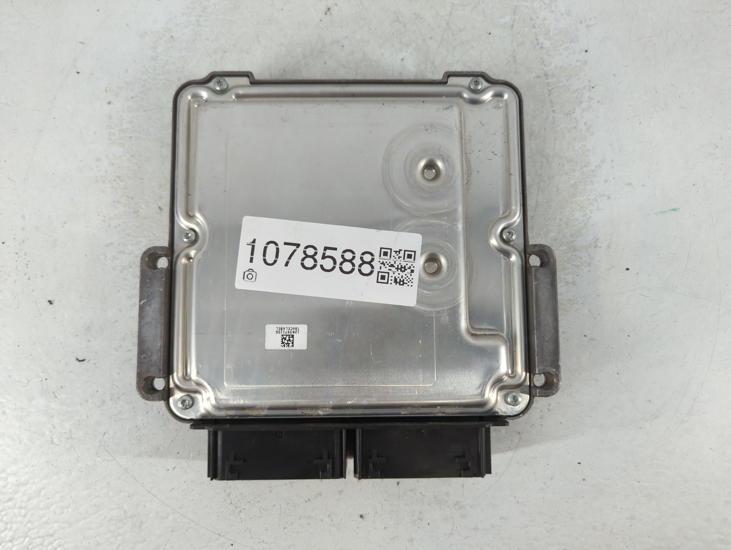 2014-2016 Ford Escape PCM Engine Control Computer ECU ECM PCU OEM P/N:FJ5A-12B684-BA FJ5A-12A650-EC Fits Fits 2014 2015 2016 OEM Used Auto Parts - Oemusedautoparts1.com