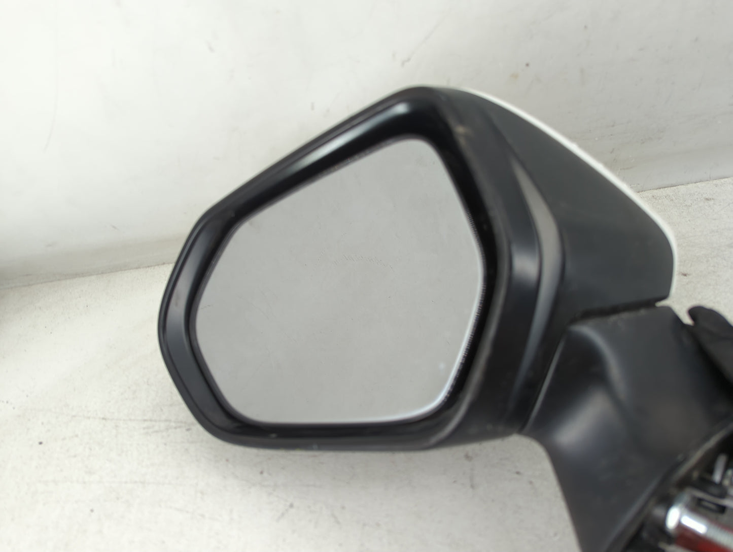 2019-2022 Toyota Corolla Side Mirror Replacement Driver Left View Door Mirror Fits Fits 2019 2020 2021 2022 OEM Used Auto Parts