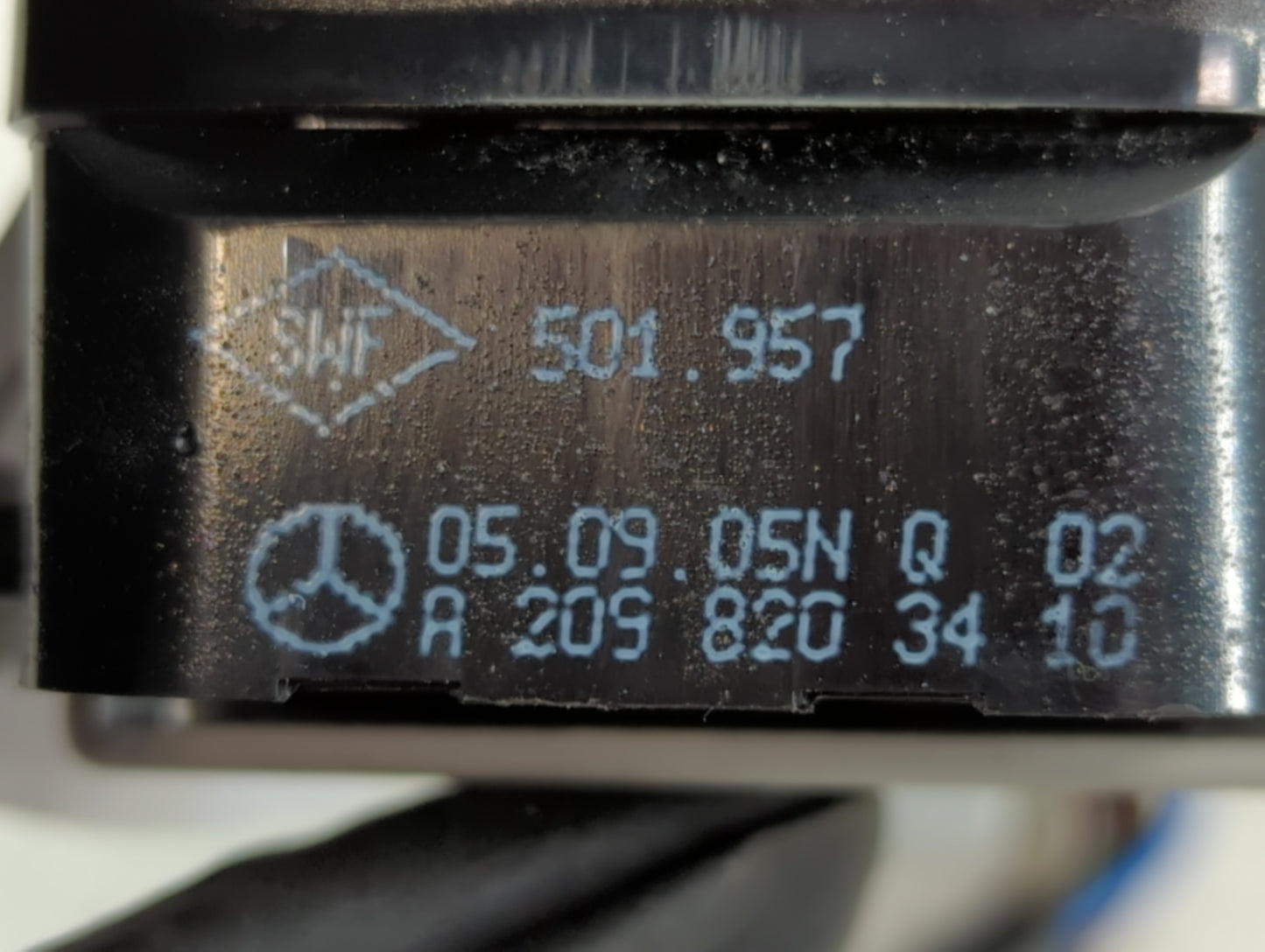 2003-2006 Mercedes-Benz Clk500 Master Power Window Switch Replacement Driver Side Left P/N:A 209 820 34 10 Fits OEM Used Auto Parts