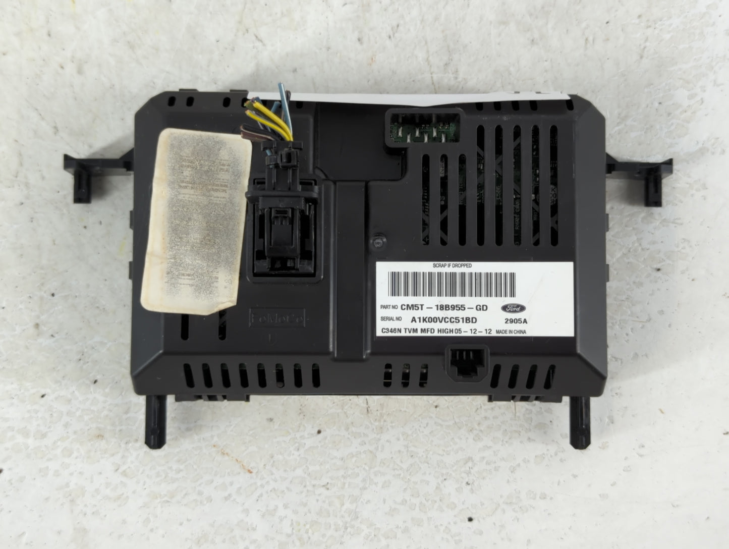 2012-2014 Ford Focus Radio AM FM Cd Player Receiver Replacement P/N:CM5T-18B955-GD Fits Fits 2012 2013 2014 OEM Used Auto Parts - Oemusedautoparts1.com
