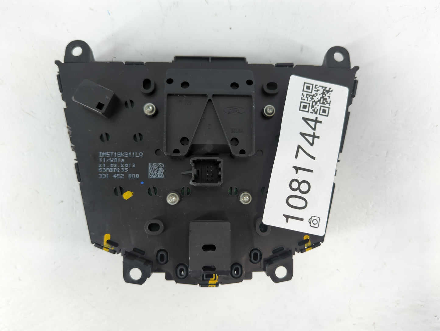 2012-2013 Ford Focus Radio AM FM Cd Player Receiver Replacement P/N:DM5T 18K811 LA Fits Fits 2012 2013 OEM Used Auto Parts - Oemusedautoparts1.com