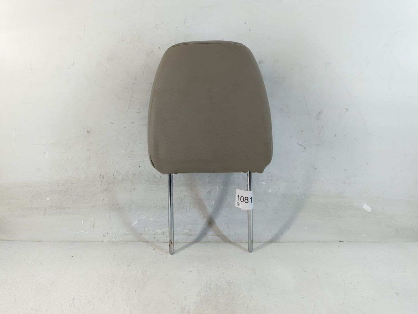 2011-2013 Ford Edge Headrest Head Rest Front Driver Passenger Seat Fits Fits 2011 2012 2013 OEM Used Auto Parts - Oemusedautoparts1.com
