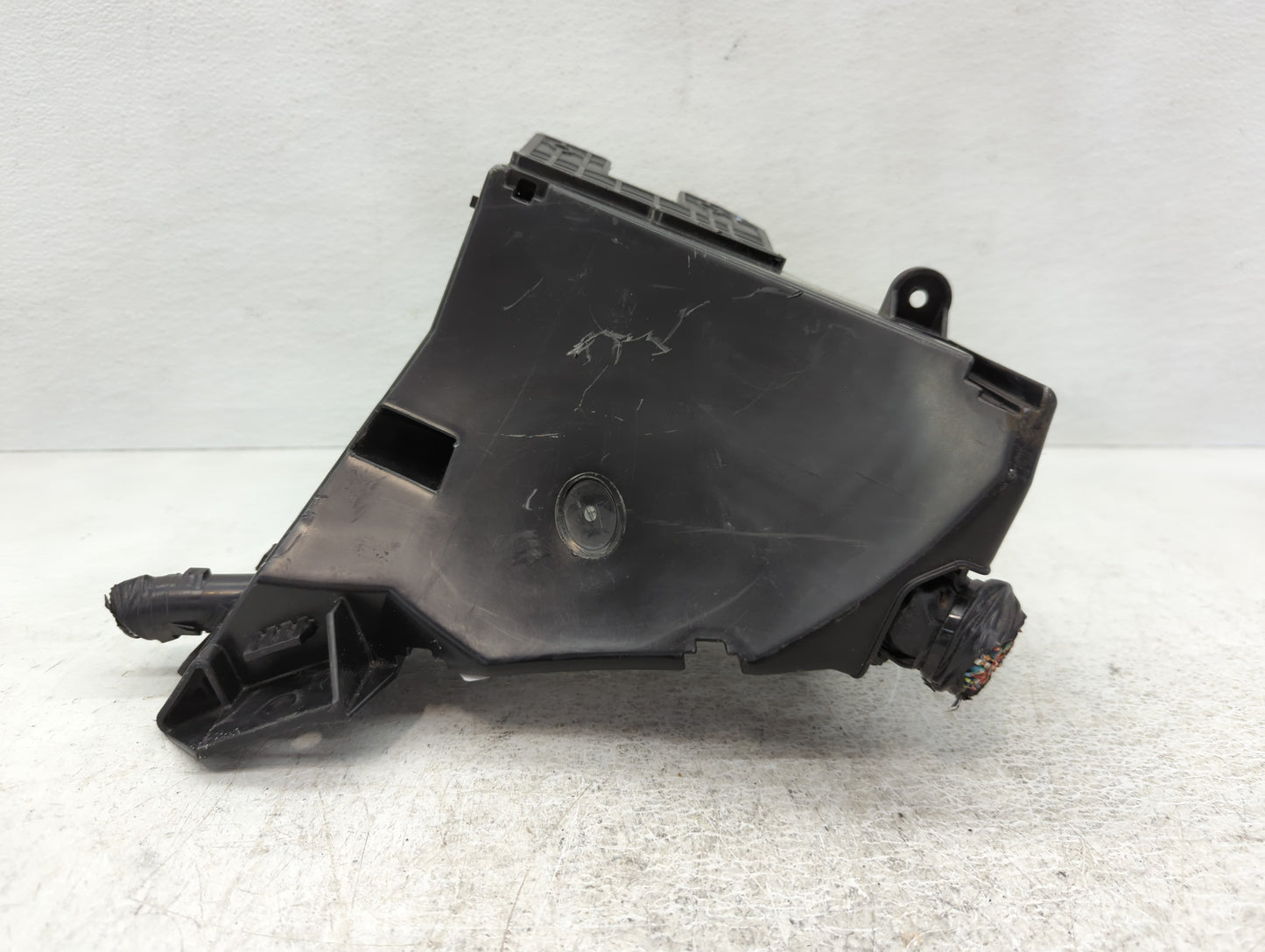 2010-2014 Subaru Legacy Fusebox Fuse Box Panel Relay Module P/N:MB503202B Fits Fits 2010 2011 2012 2013 2014 OEM Used Auto Parts - Oemusedautoparts1.com