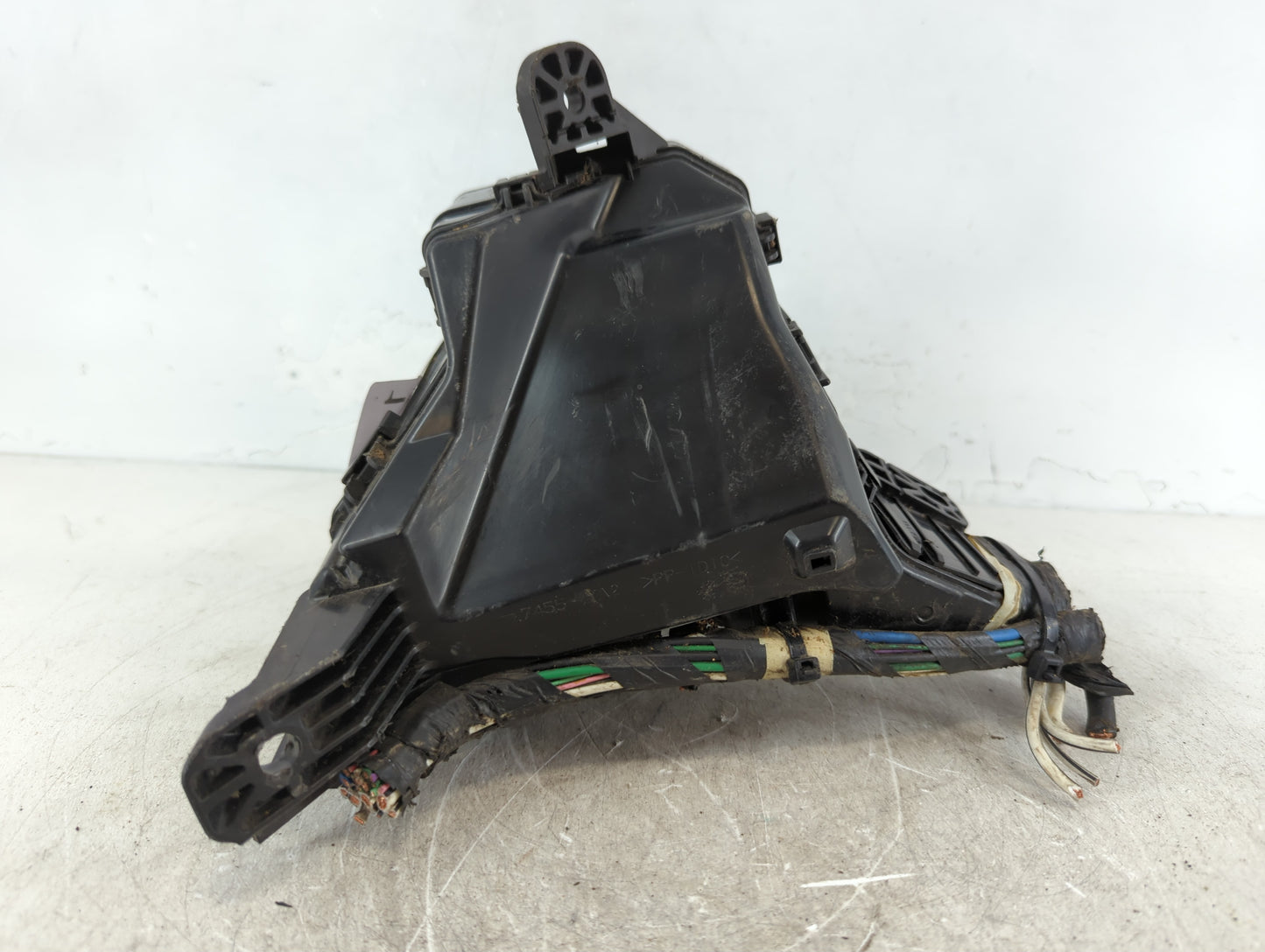 2012-2019 Toyota Yaris Fusebox Fuse Box Panel Relay Module P/N:82662-52750 82730-52Q80 Fits OEM Used Auto Parts