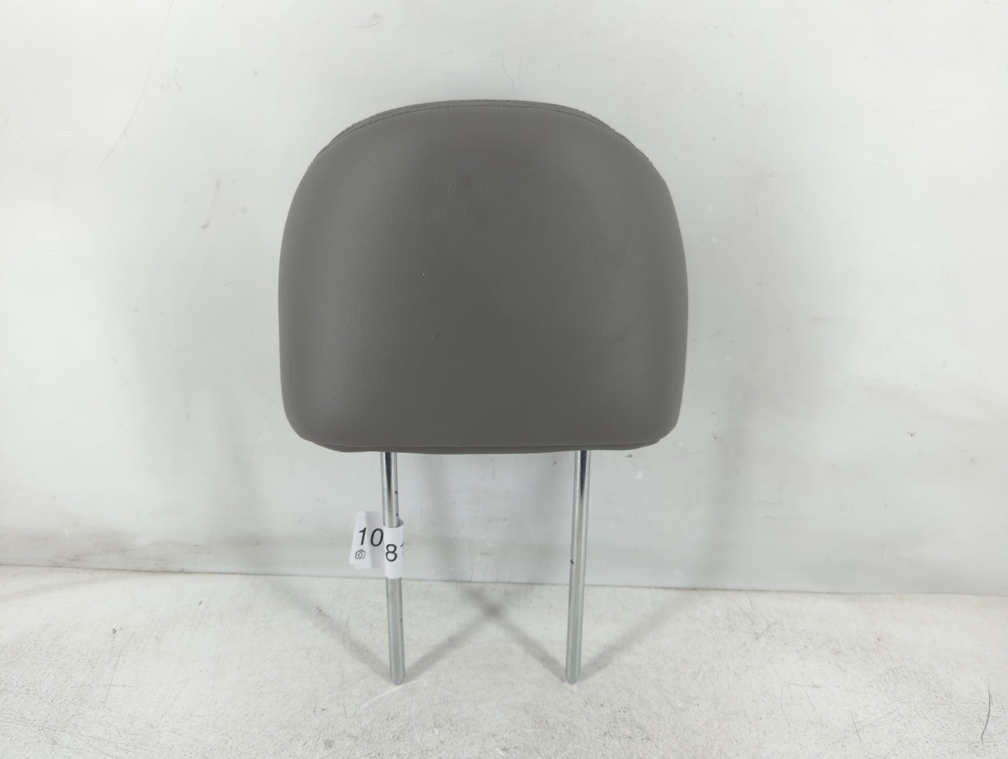 2002-2007 Saturn Vue Headrest Head Rest Front Driver Passenger Seat Fits Fits 2002 2003 2004 2005 2006 2007 OEM Used Auto Parts - Oemusedautoparts1.com