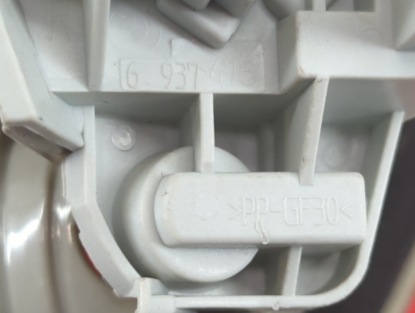 2006 Bmw 325i Tail Light Assembly Passenger Right OEM P/N:16 937 476 Fits Fits 2004 2005 OEM Used Auto Parts