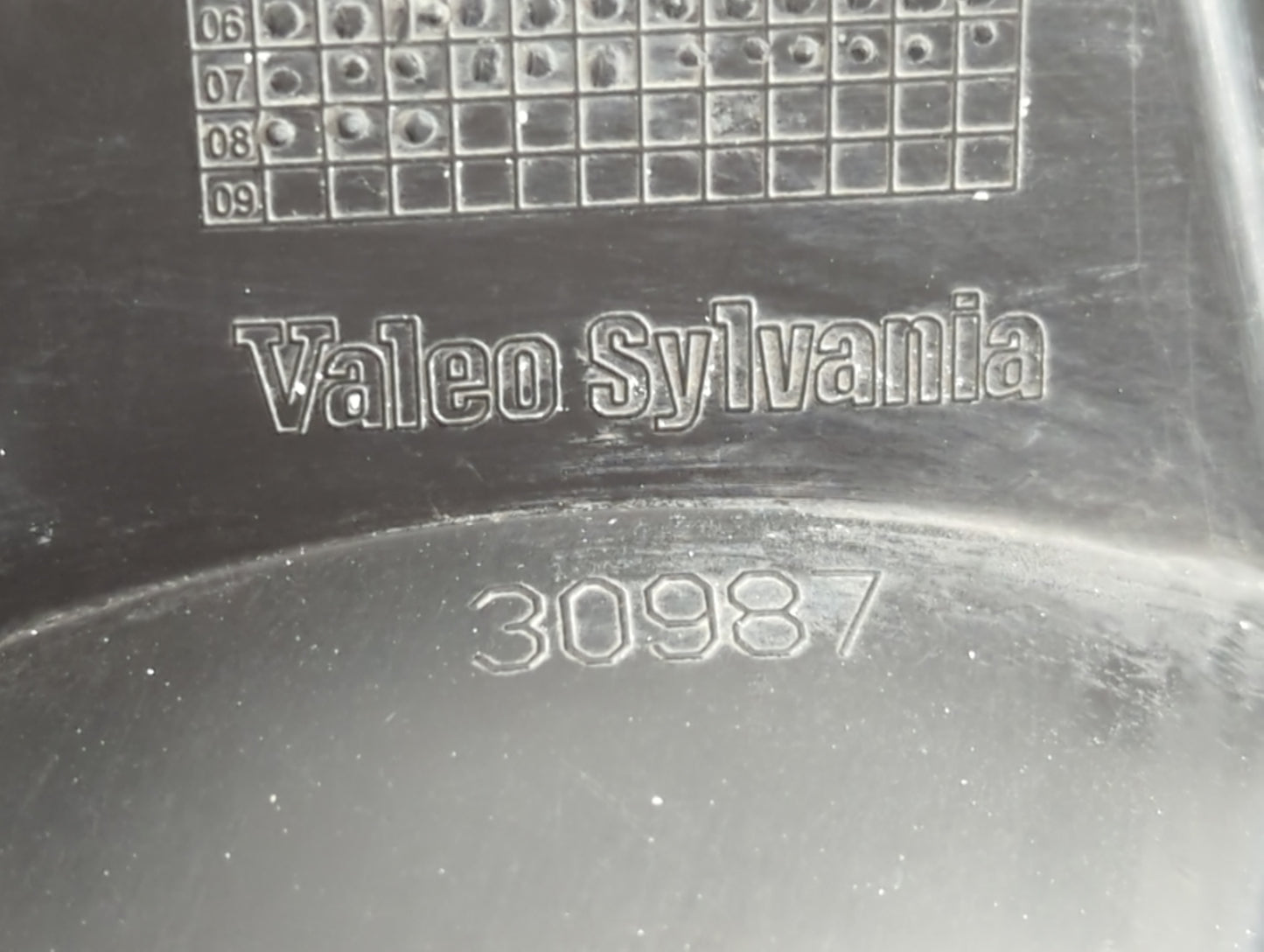 2007-2009 Chrysler Aspen Driver Left Oem Head Light Headlight Lamp