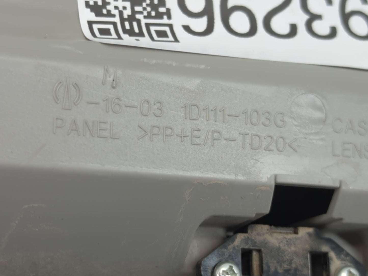 2012 Toyota Prius Overhead Roof Console - Oemusedautoparts1.com