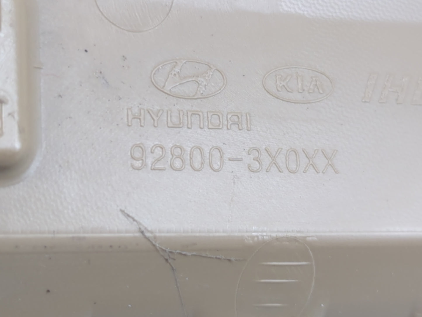 2013 Hyundai Elantra Overhead Roof Console - Oemusedautoparts1.com