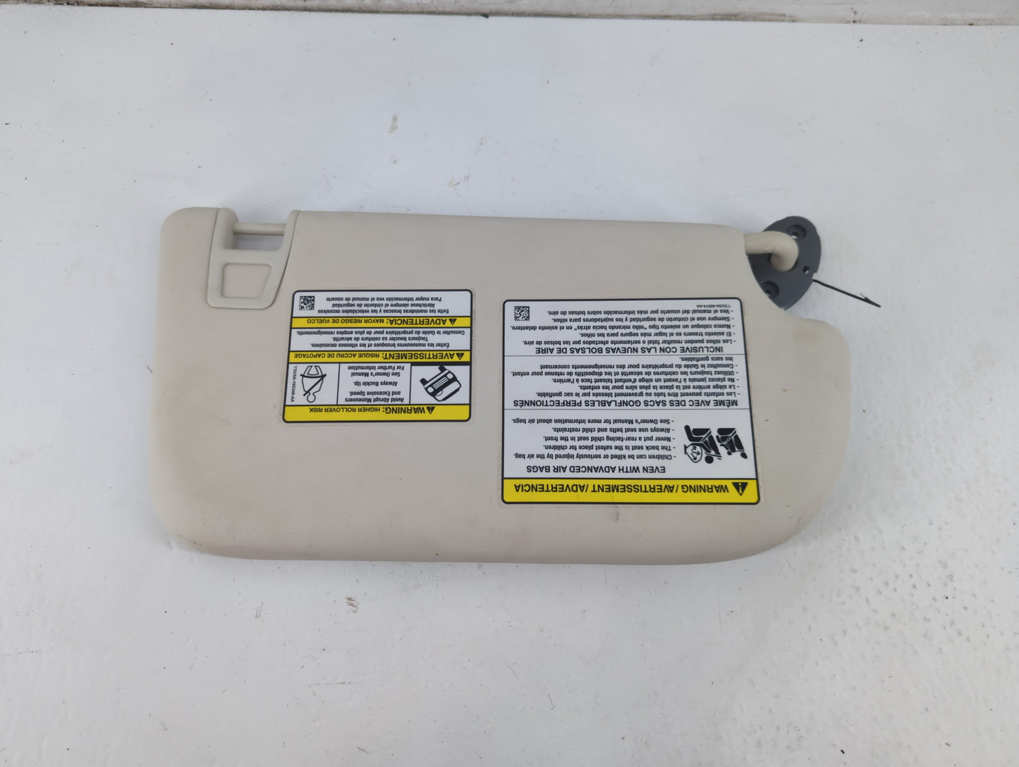 2013-2019 Ford Escape Sun Visor Shade Replacement Driver Left Mirror Fits Fits 2013 2014 2015 2016 2017 2018 2019 OEM Used Auto Parts - Oemusedautoparts1.com