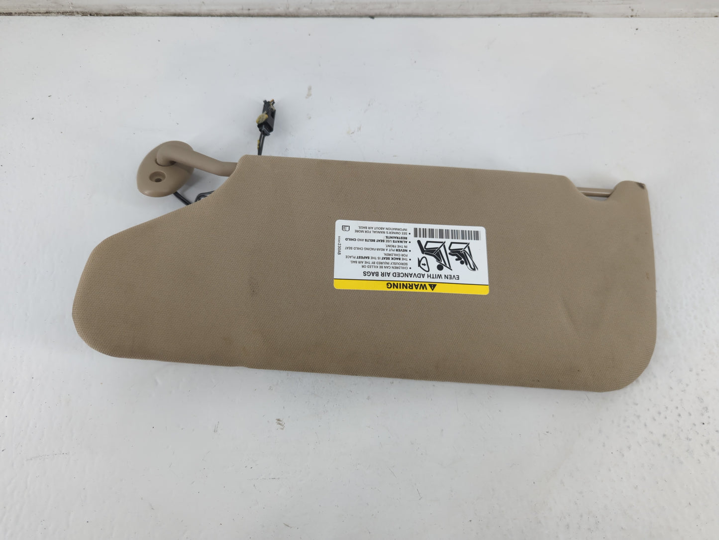 2011-2014 Chrysler 200 Sun Visor Shade Replacement Passenger Right Mirror Fits Fits 2011 2012 2013 2014 OEM Used Auto Parts - Oemusedautoparts1.com