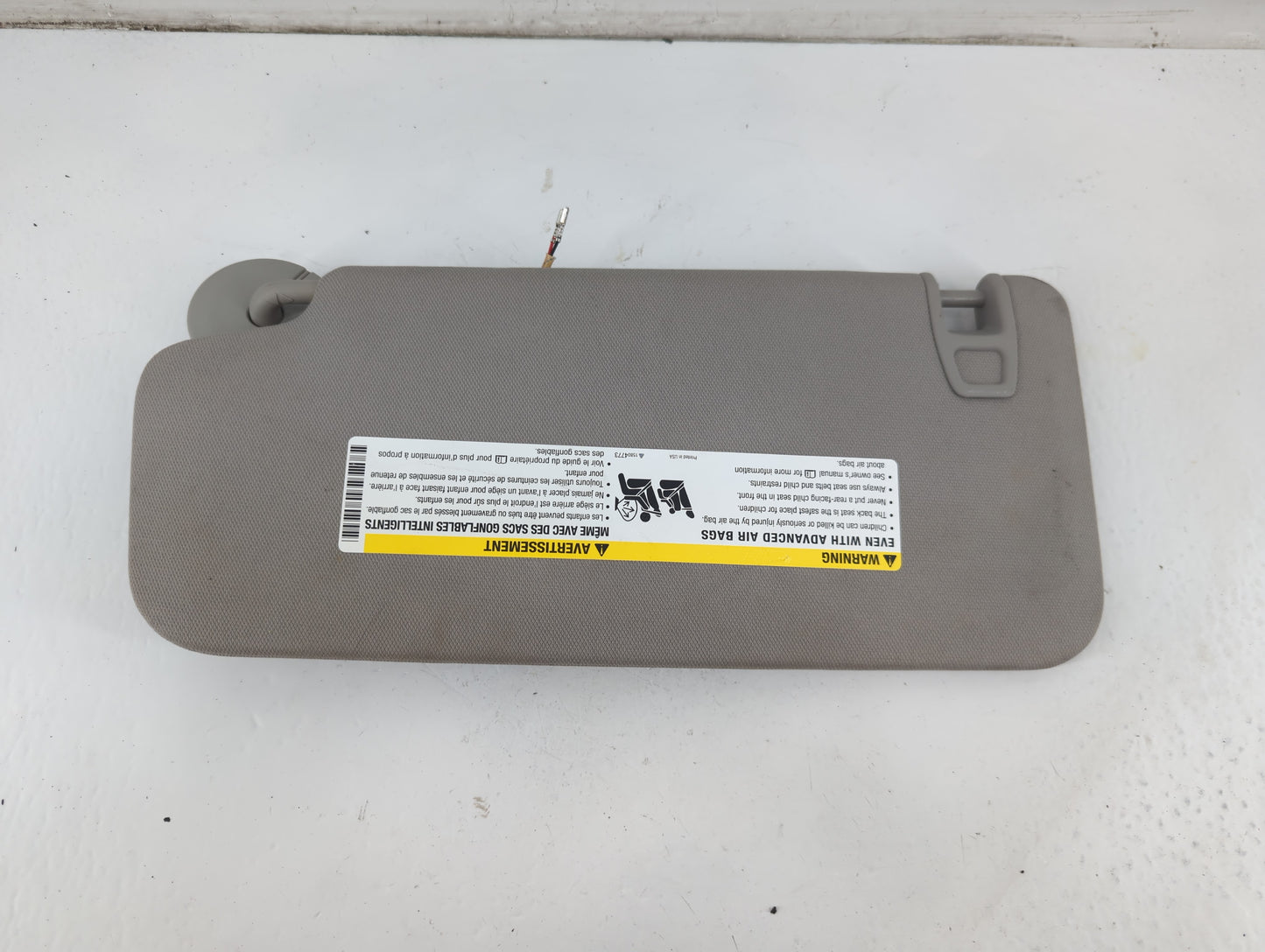 2010-2017 Chevrolet Equinox Sun Visor Shade Replacement Passenger Right Mirror Fits Fits 2010 2011 2012 2013 2014 2015 2016 2017 OEM Used Auto Parts