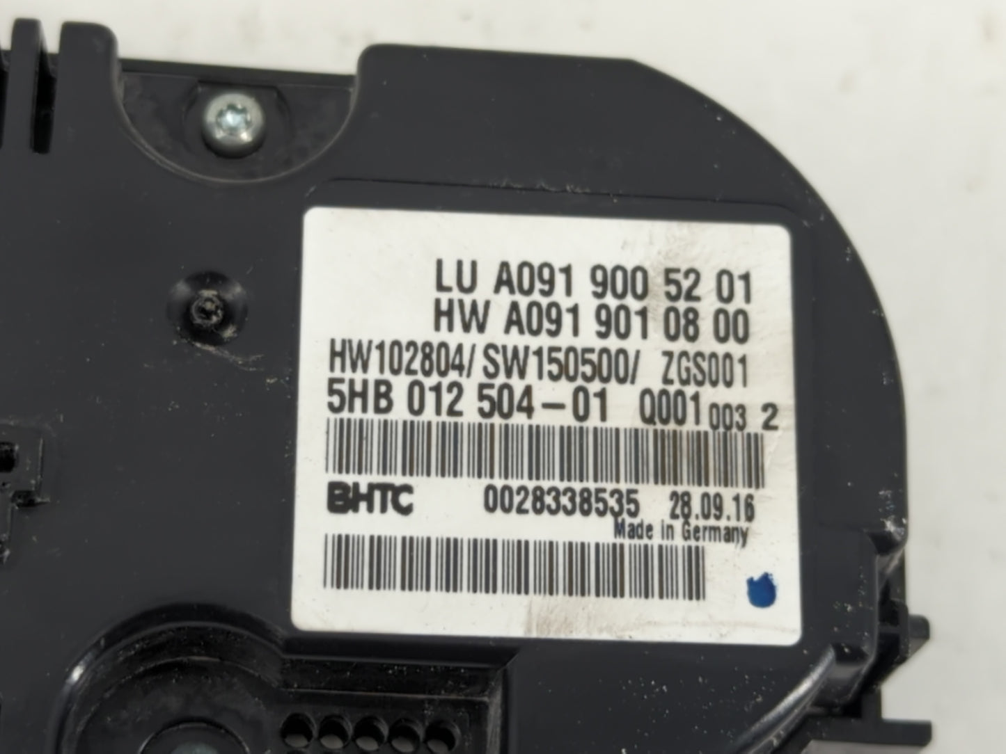 2017-2018 Infiniti Qx30 Climate Control Module Temperature AC/Heater Replacement P/N:A091 900 52 01 Fits Fits 2017 2018 OEM Used Auto Parts