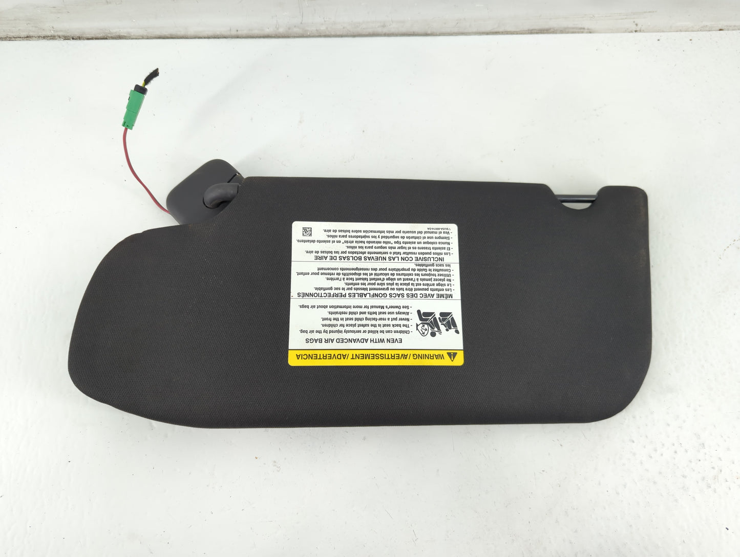 2013-2019 Ford Taurus Sun Visor Shade Replacement Passenger Right Mirror Fits OEM Used Auto Parts - Oemusedautoparts1.com