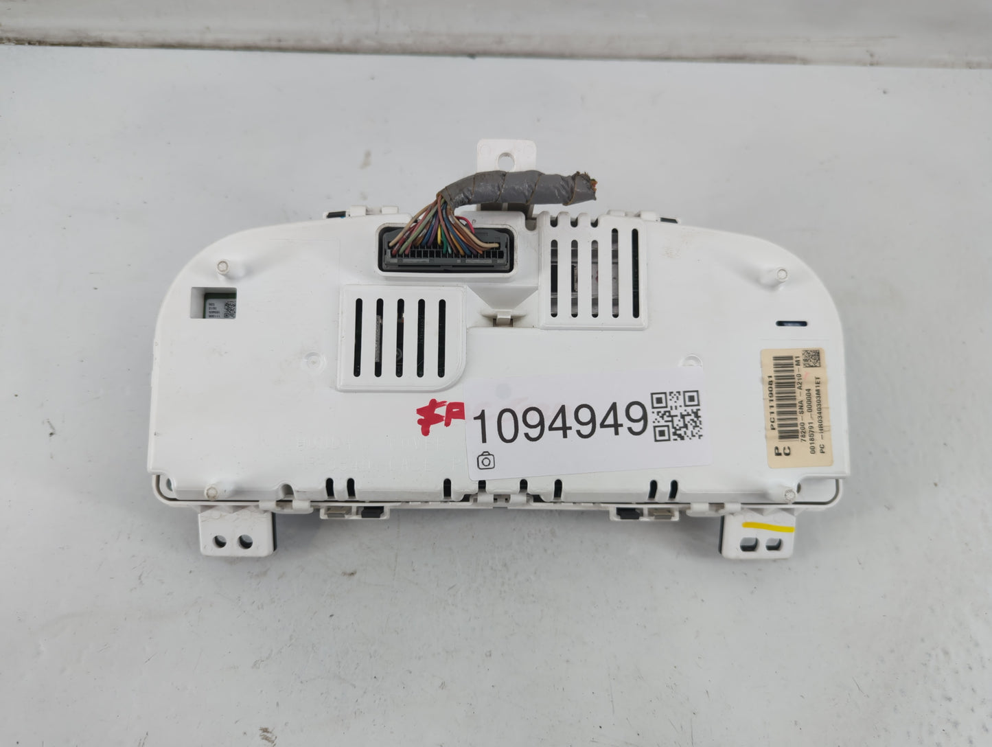 2006-2011 Honda Civic Instrument Cluster Speedometer Gauges P/N:78200-SNA-A210-M1 Fits Fits 2006 2007 2008 2009 2010 2011 OEM Used Auto Parts