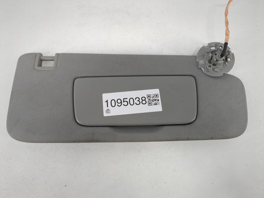 2020-2022 Chevrolet Equinox Sun Visor Shade Replacement Passenger Right Mirror Fits Fits 2020 2021 2022 OEM Used Auto Parts